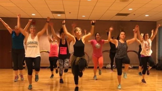'\"SIDE TO SIDE\" Ariana Grande - Dance Fitness Workout Valeo Club'