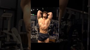 'Jeff Seid gym possing|Workout Motivation|Male fitness model'