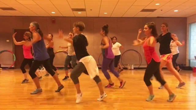 '\"LA VIDA ES UN CARNAVAL\" Celia Cruz - Dance Fitness Workout Valeo Club'