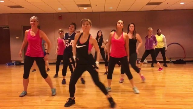 '\"SHAPE OF YOU\" Ed Sheeran - Dance Fitness Workout Valeo Club'