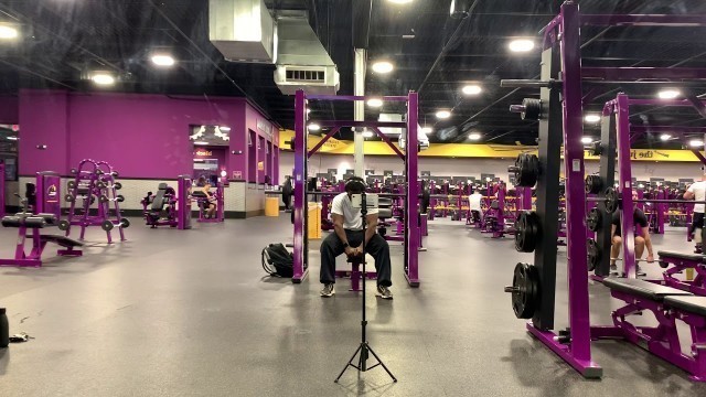 'Robin Achoe Jr Bench Press Set 1 135 Pounds 10 Reps Planet Fitness'