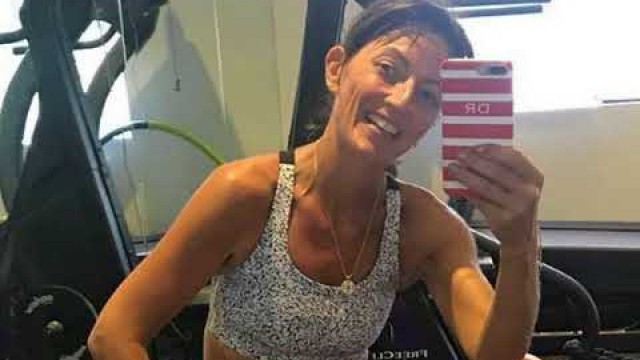 'Davina McCall divides fans as she flaunts super fit body in sweaty gym selfie'