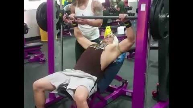 'Natty Lunk 200lbs smith machine incline bench press at Planet Fitness'