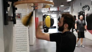 'Boxing hand speed speed bag #shadowboxing #boxer #boxing #fitness #workout #sport #speedbag #boxing'