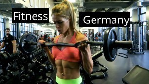 'female fitness workout Germany - Ann-Kathrin Martin'