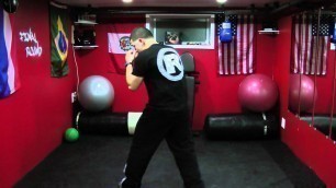 'Boxing Tip: Shadow Boxing Cardio Workout // Boxing For BEGINNERS (Equipment FREE)'