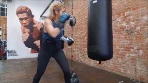 'BOXING WORKOUT ROUTINE - 30 minutes'