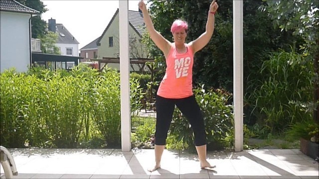 'Ratingen tanzt zu \"Can`t stop the feeling\"by Power in Pink Fitness'