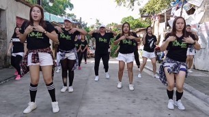 'Team makulit ft yakal fitness group - Levantando las manos'