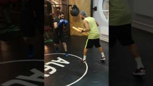 'boxing #workout #training #fitness #sport #boxing #padwork #ufc #shadowboxing #boxer #fight #speed'