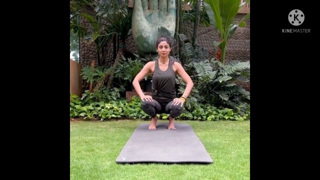 'shilpa shetty doing yoga in the morning . # fitness#motivation'