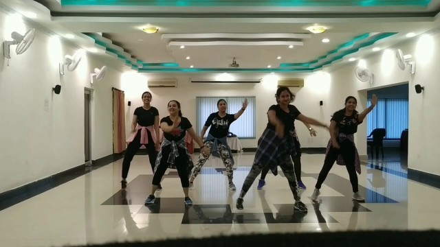 'THE HOOKUP SONG SOTY2 Tiger Shroff Alia Bhatt - Dance Fitness Routine by Sanchari'