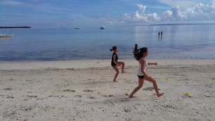 'Joj and Jai Agpangan with Coach Chris Martin Bond Fitness Beach Workout'