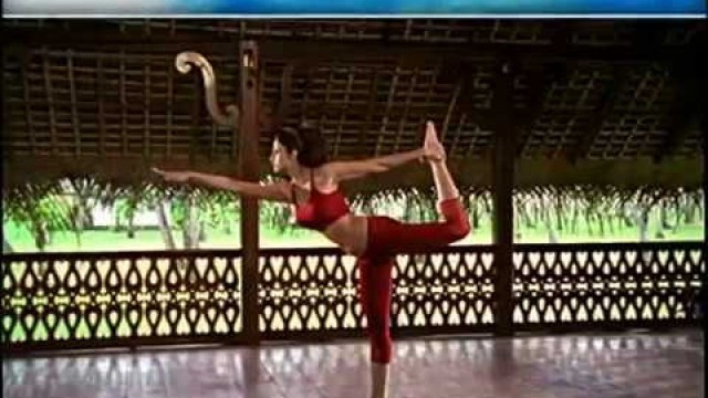 'Shilpa Shetty Fitness Secret | Exclusive Yoga Video'
