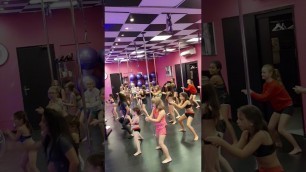 'Échauffement Fitness Enfants Pole Dance (warm-up Kids)'