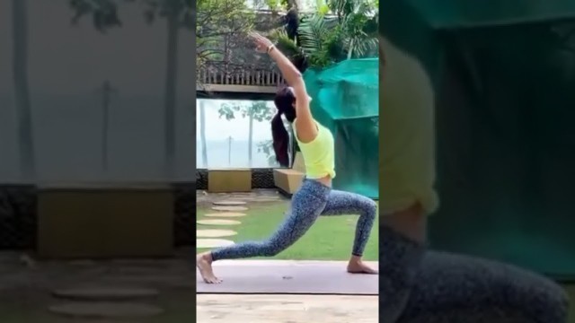 'Shilpa Shetty yoga video youtube short / tiktok video #shilpashetty #videokiduniya'