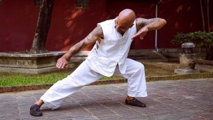 'Demonstrating Qi - What It Means to be a Qigong Master'