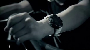 'G-SHOCK MOVE GBDH1000: Equipped with heart rate monitor and GPS'