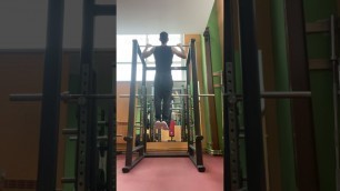 'Entrenamiento de resistencia #motivation #sport #fitness #calisthenics #exercise #backworkout'