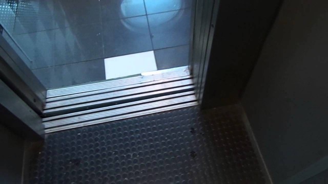 'Pickerings Hydraulic Elevator at LA Fitness in Edgware, London'