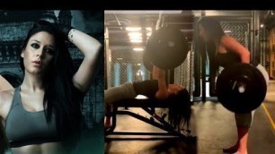'Tiger Shroff\'s SISTER Krishna Shroff EXTREME Workout Video'