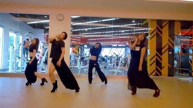 'Something - Girls Day (Cover By Kru Katie @ We Fitness Ratchayotin Club)'